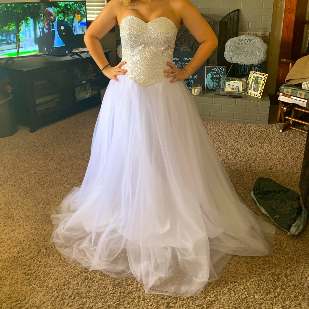 SOLD beautiful sequin top white wedding dress
